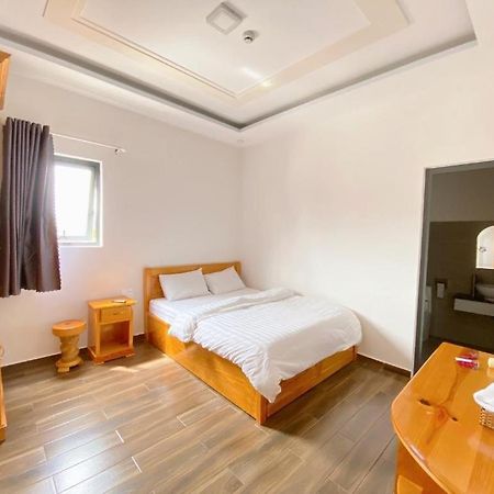 Arya Hotel Dalat Екстер'єр фото